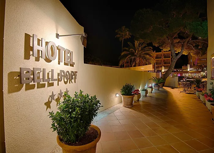 Bell Port ホテル 3*