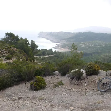 Bell Port 3* קאלה ראטג'אדה