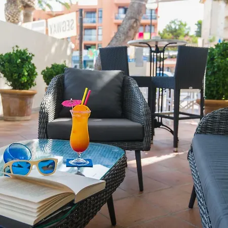 Bell Port 칼라 라트자다